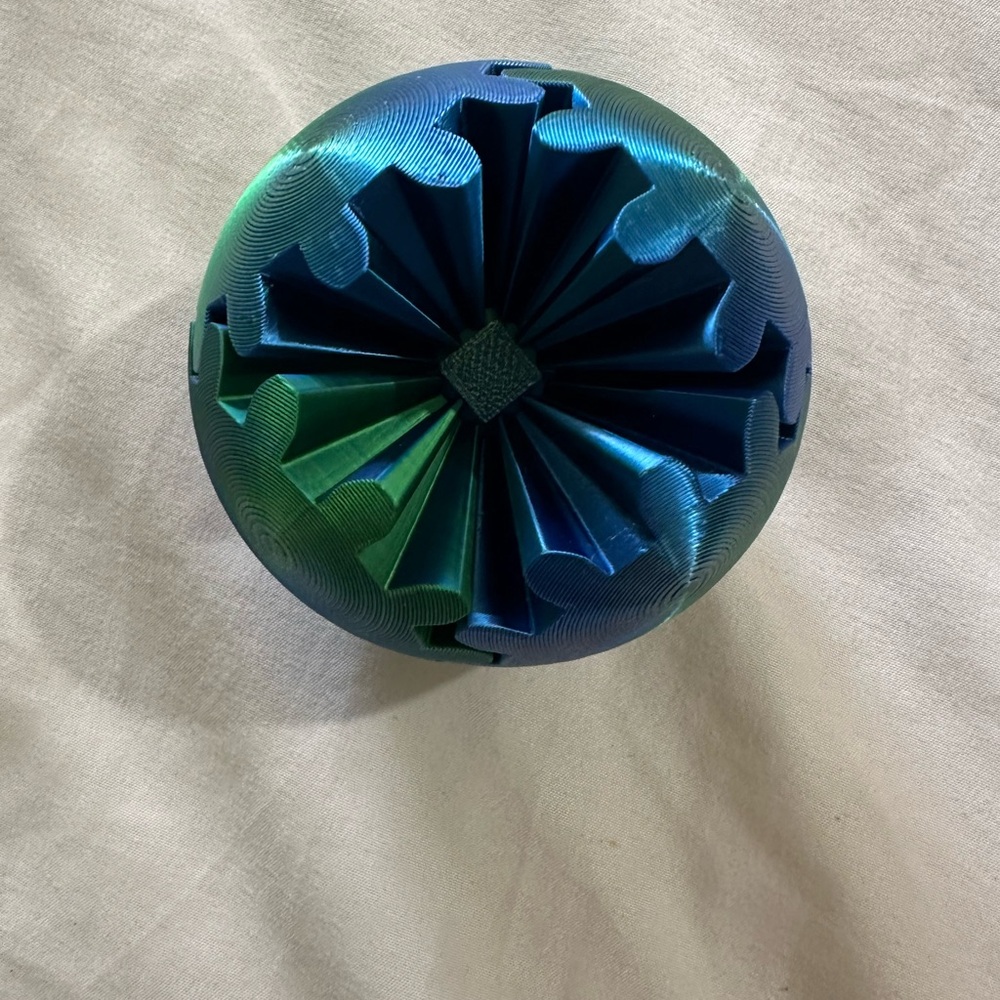 Sphere - Picture 2 of 5